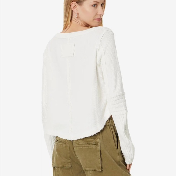 NWT We The Free Swinging Cable Cuff Ivory Textured Top Sz Large - Picture 2 of 8